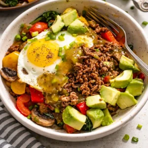 High protein beef recipe showcasing delicious beef stir fry in a bowl.